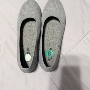 Gusware Women's Gray Slip-On Flats